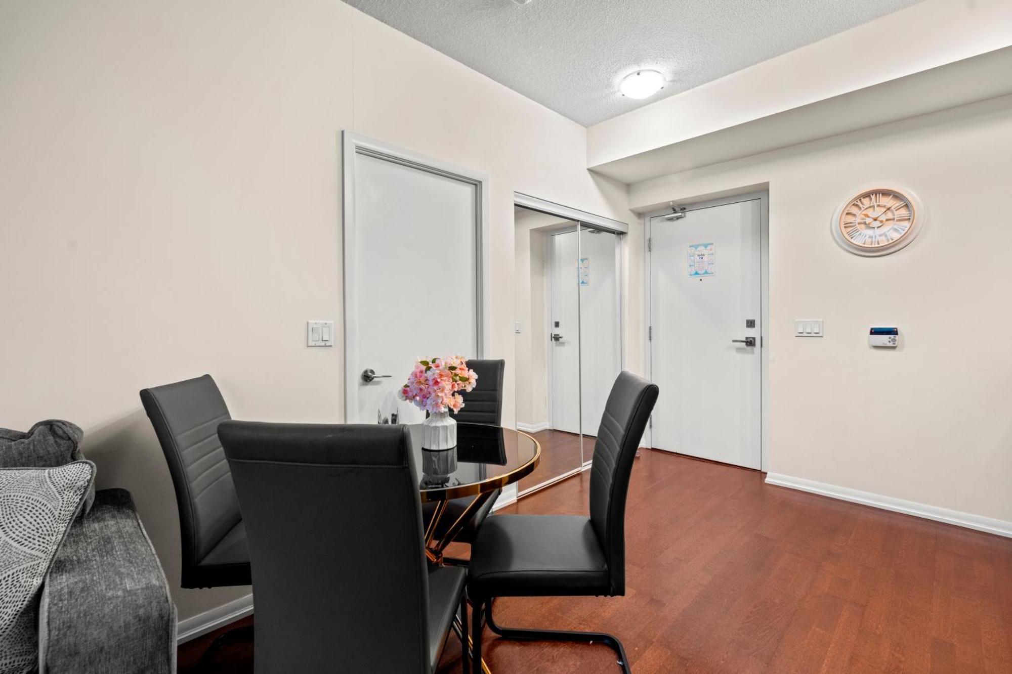 Globalstay. Burano Condos In Downtown Торонто Екстериор снимка